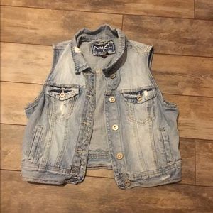 Whitewashed denim vest